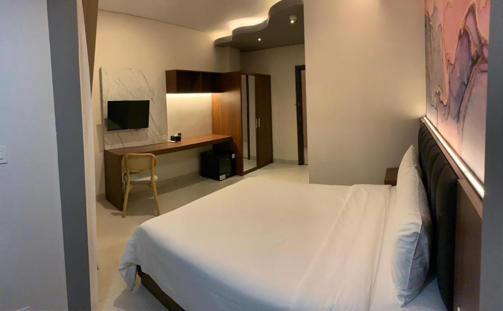 Aj Boutique Hotel Джокьякарта Экстерьер фото